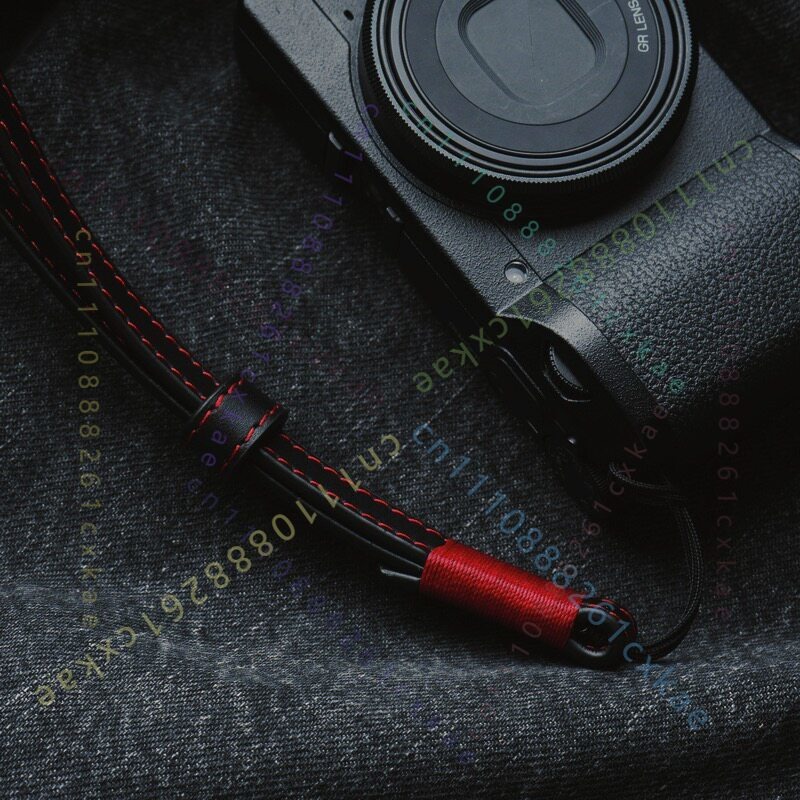 Ręcznie szyty pasek na nadgars – Camera Wrist Strap recenzja i cena