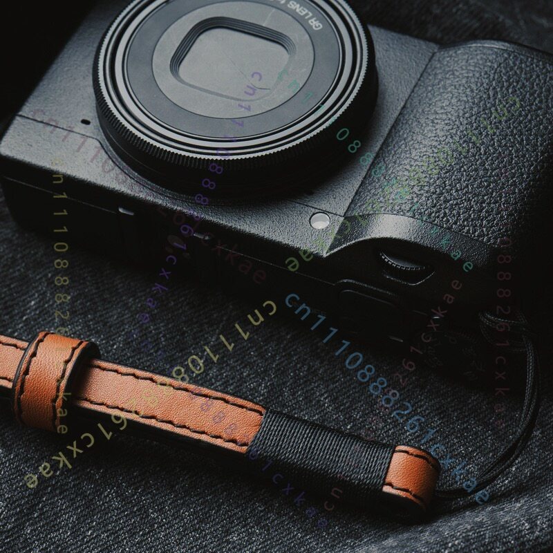 Ręcznie szyty pasek na nadgars – Camera Wrist Strap recenzja i cena